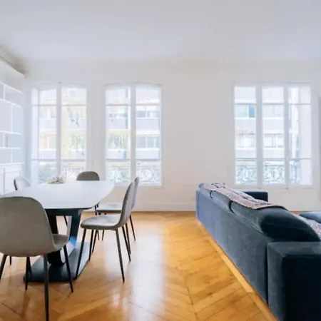 Lovely 1 Bedroom Next To Champ De Mars Apartment Paris